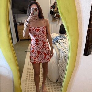 Chic Floral Mini Dress in Red and White